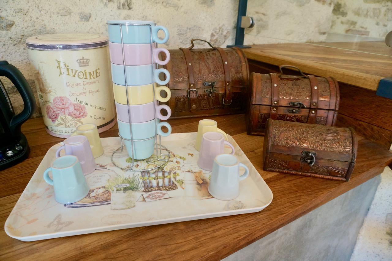 Le Mas Des Roches Proche Puy Du Fou Bed & Breakfast Saint-Paul-en-Pareds Bagian luar foto